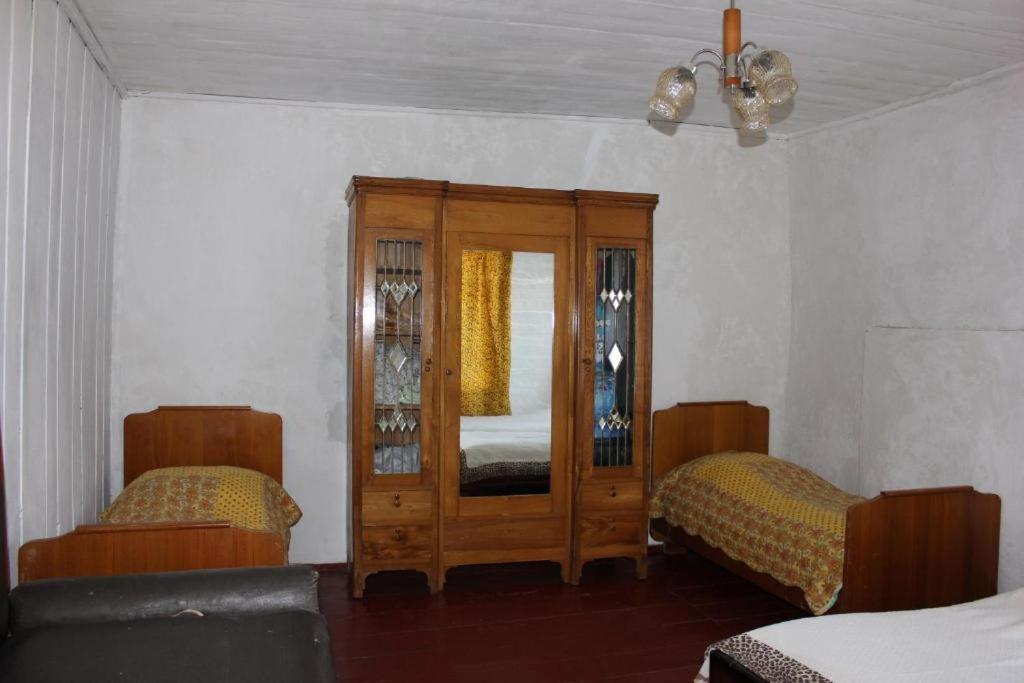 Guest House Elisabeth Adishi Exterior photo